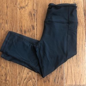 Senita Athletics Black Capri Leggings